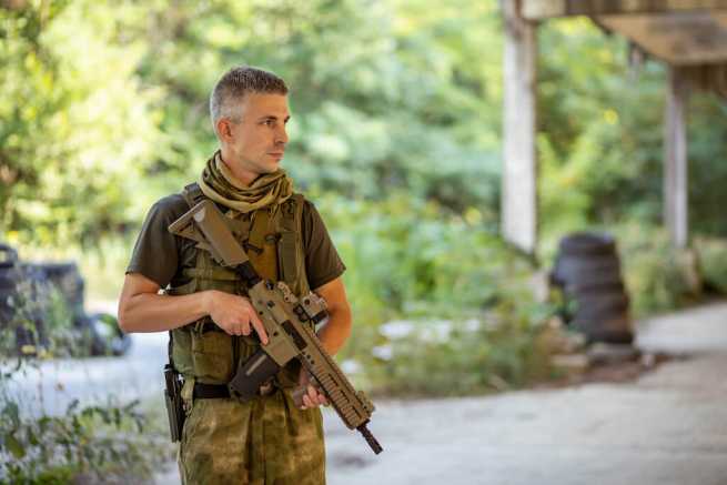 Czy emerytura wojskowa rośnie, gdy jest zawieszona?